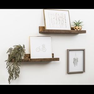 Wall mounted shelves